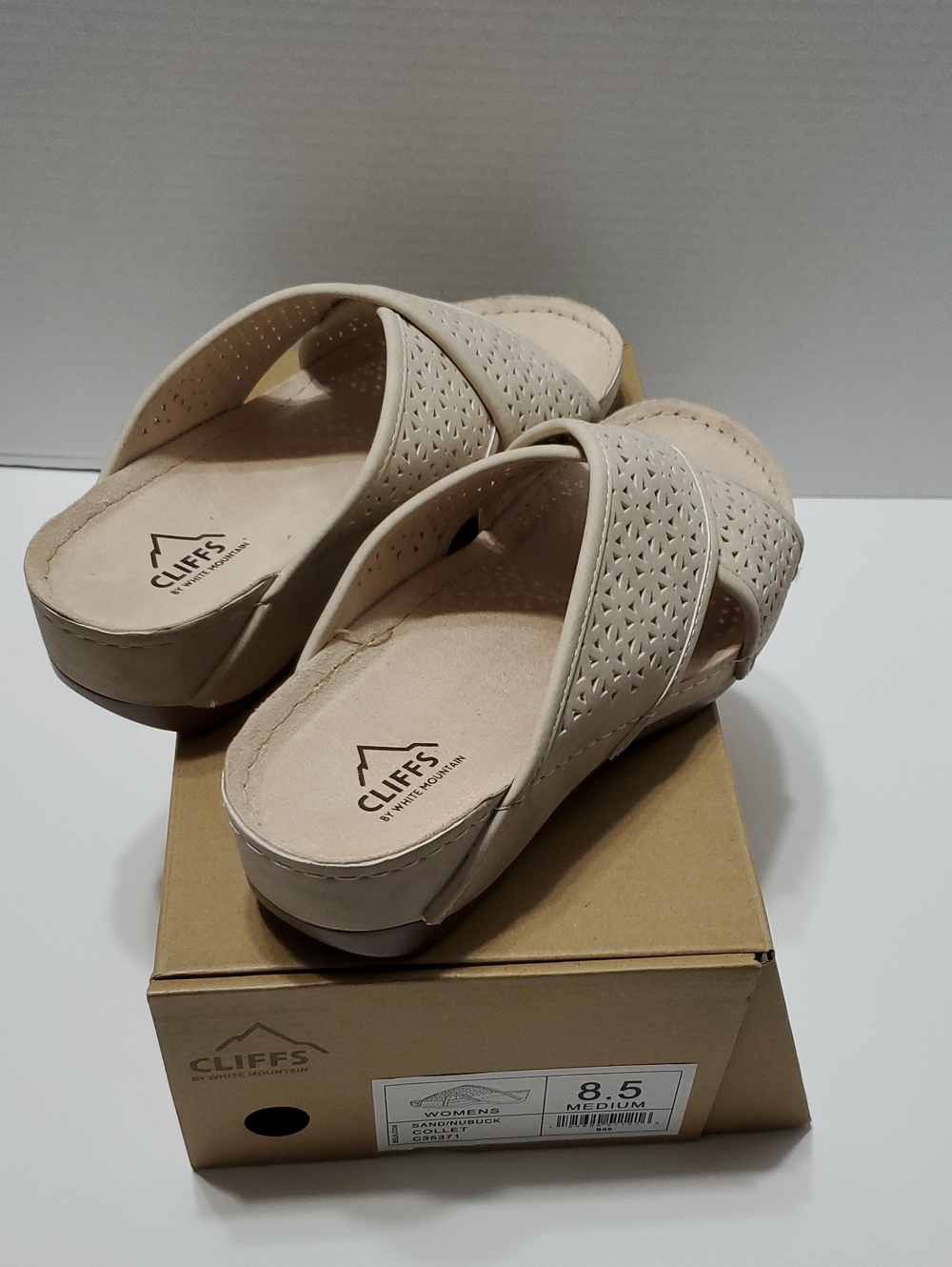 Cliffs by WHITE MOUNTAIN Women's Light Beige Perforated Slide Mules